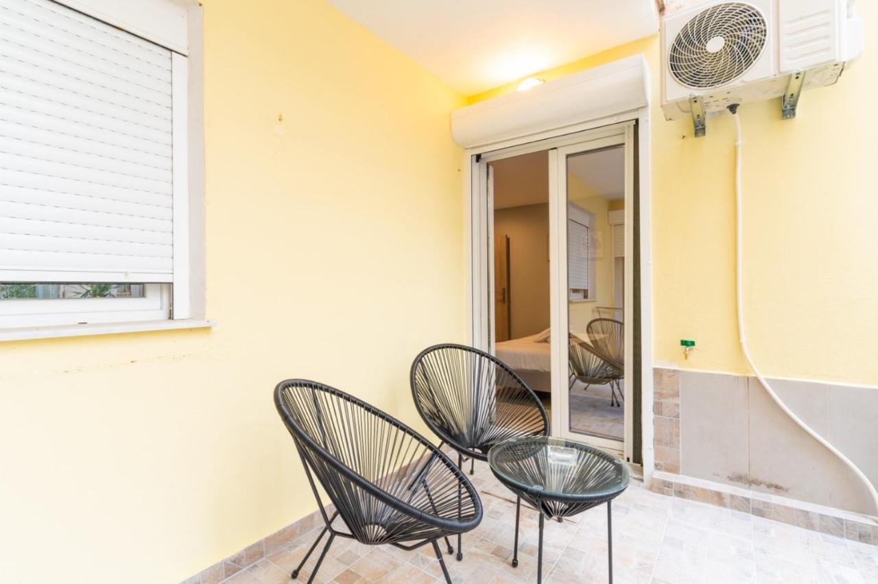 Aiolos Plateia Apartment Nea Smyrni Афины Экстерьер фото